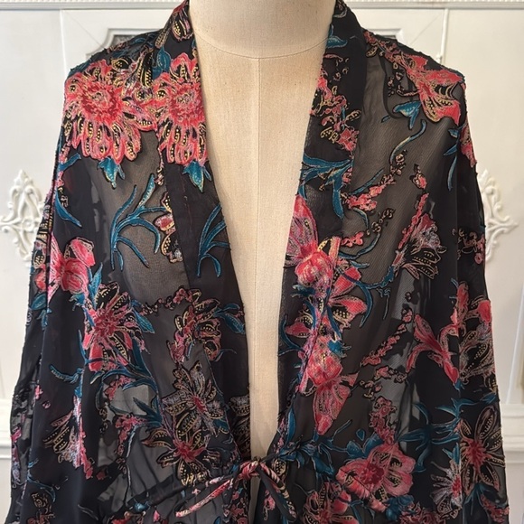 Free People Floral Burnout Kimomo - Picture 4 of 12